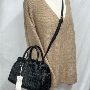 Urban Expressions Elegant Black Woven Crossbody Bag